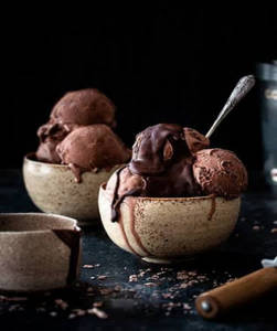 Chocolate Ice Cream (110ml)