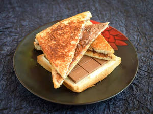 Sandwich Chocolate with Cheese