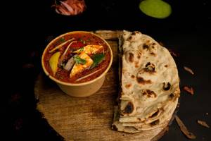 Kadhai Paneer With Butter Tandoori Roti / Butter Naan