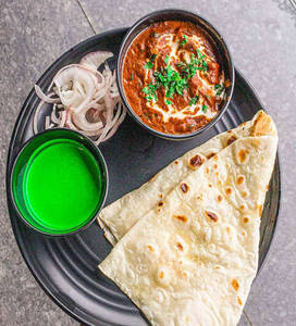 Masala Chaap Gravy And 2 Rumali Roti