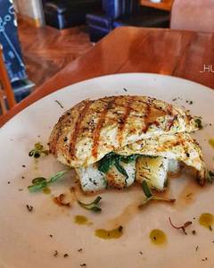 Pollo Alla Griglia Con Spinaci (chargrilled Chicken)