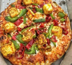 Tandoori Paneer Pizza                                  