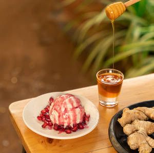 Honey Ginger and Granate Molasses Ice cream