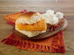 Paneer Vadapav