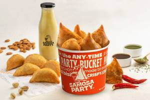 Holi Combo: Samosa Bucket (10 Pcs) + Gujiya (3 Pcs) + Thandai (1 Pc)