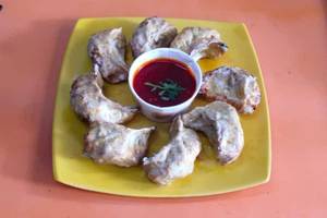 Chicken Afghani Momos [8 Pieces]