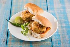 Veg Chesse Vada Pav 