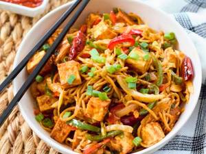 Paneer Hakka Noodles