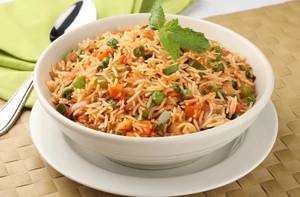 Schezwan Fried Rice (Serves 2)