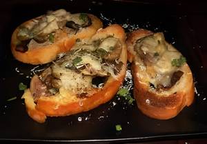Mushroom Garlic Bread (4 Pcs)
