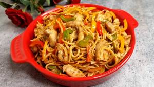 Mix Hakka Noodles Egg And Chicken        