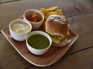 Chai Garlic Special Vada Pav