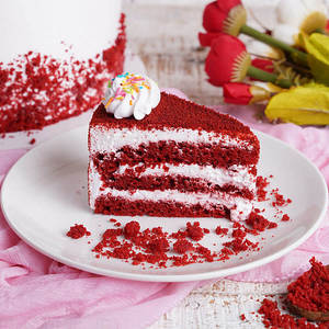 Red Velvet Pastry Slice