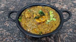 Karivepaku Kodi ( Curryleaf Chicken Curry Gravy )