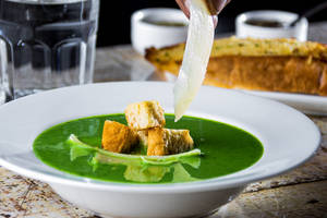 Eeklo - Spinach & Broccoli Soup