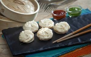 Veg Steam Momos [8pieces]
