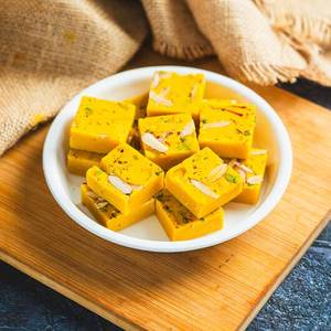 Mawa Keshar Barfi (Per Pc)