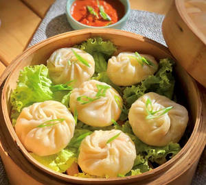 Veg steam momo