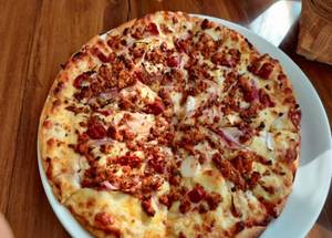 Spiced Chicken Pizza