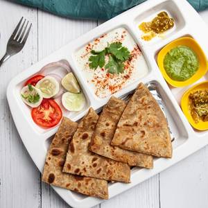 Special Pyaaz (Onion) Paratha