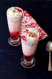 Strawberry mountain falooda