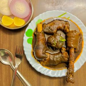 Saoji Khur Curry