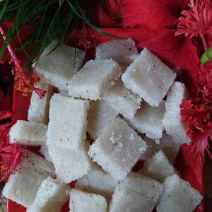 Coconut Burfi - Sugar (8 Pcs)