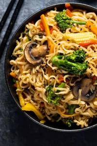 Mashroom & Baby Corn Chowmein