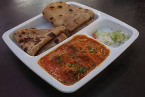 Veg Bhuna With 2 Plain Parantha