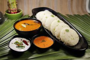 Idli sambhar [2 pieces]