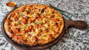 Butter Chicken Pizza