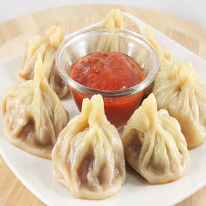 Veg Steam Momos [8 Pc]
