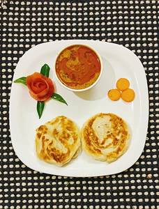 Madurai Bun Parotta Chicken Guruma [2 Pcs]