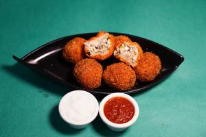 Crunchy Chicken Momos