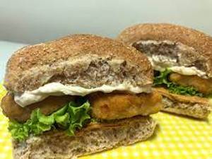 Creamy Nuggets Sandwich