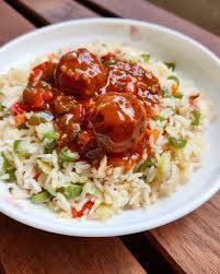 Veg Fried Rice half with 2 Pcs mancurian                                