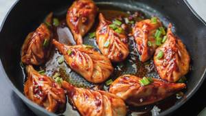 Paneer Schezwan Momos 6pc