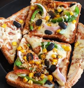 Bread Pizza