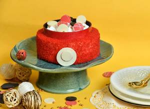 Red Velvet Cake (500gm)