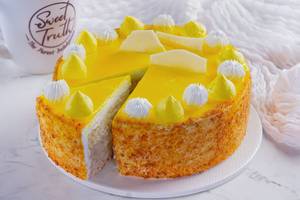 Fresh Pineapple Cake (Half Kg) (Eggless)
