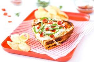 Veg Sandwich Pizza