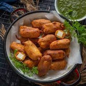 Paneer Pakoda (8 Pcs)