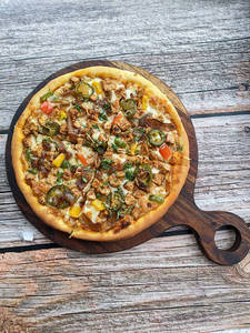 Classic Chicken Tikka Pizza