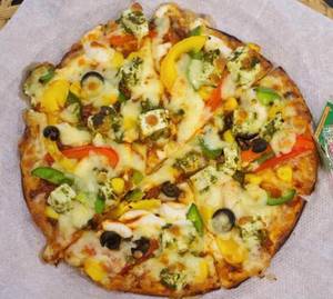 14" Large Farm Fresh Pizza