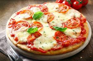 Tomato Pizza [ 7'' Inches]