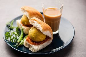 Vada Pav (2 Pcs)