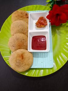 Green Peas  ( Matar ) Ki  Kachauri (2 Peace) With Sos, Aachar And  Salad