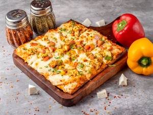 9" Square Peppy Paneer Pizza