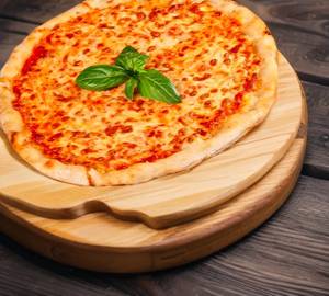 Double Cheese Margherita Pizza