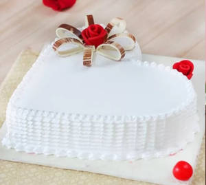 Vanilla Heart Shape Cake
